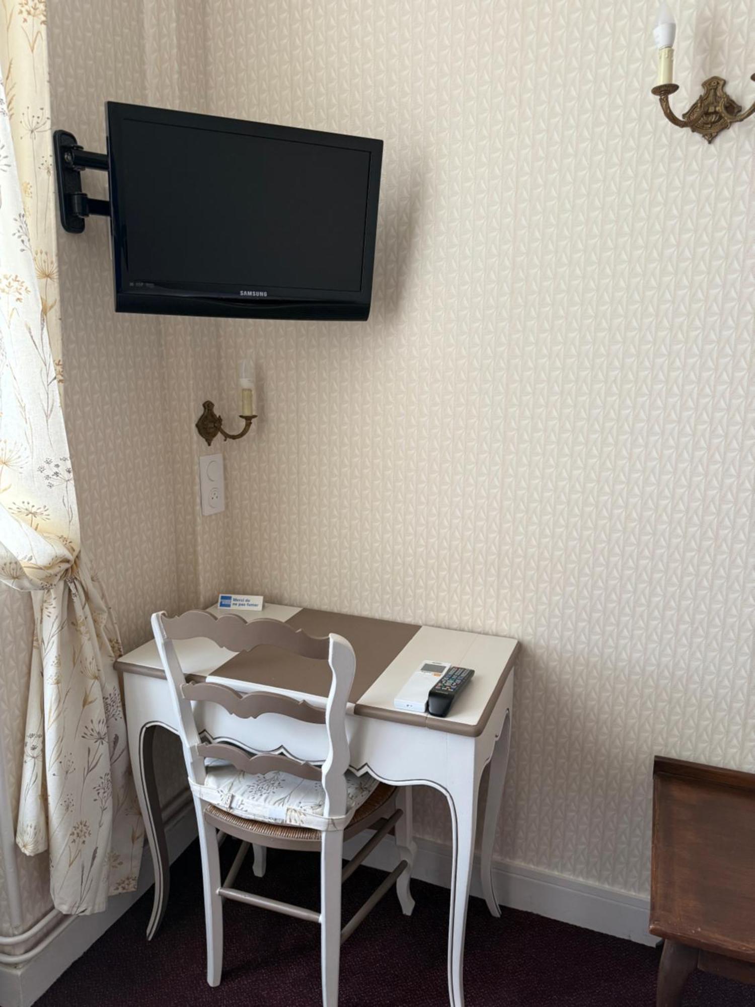 Montsegur Hotel 3*