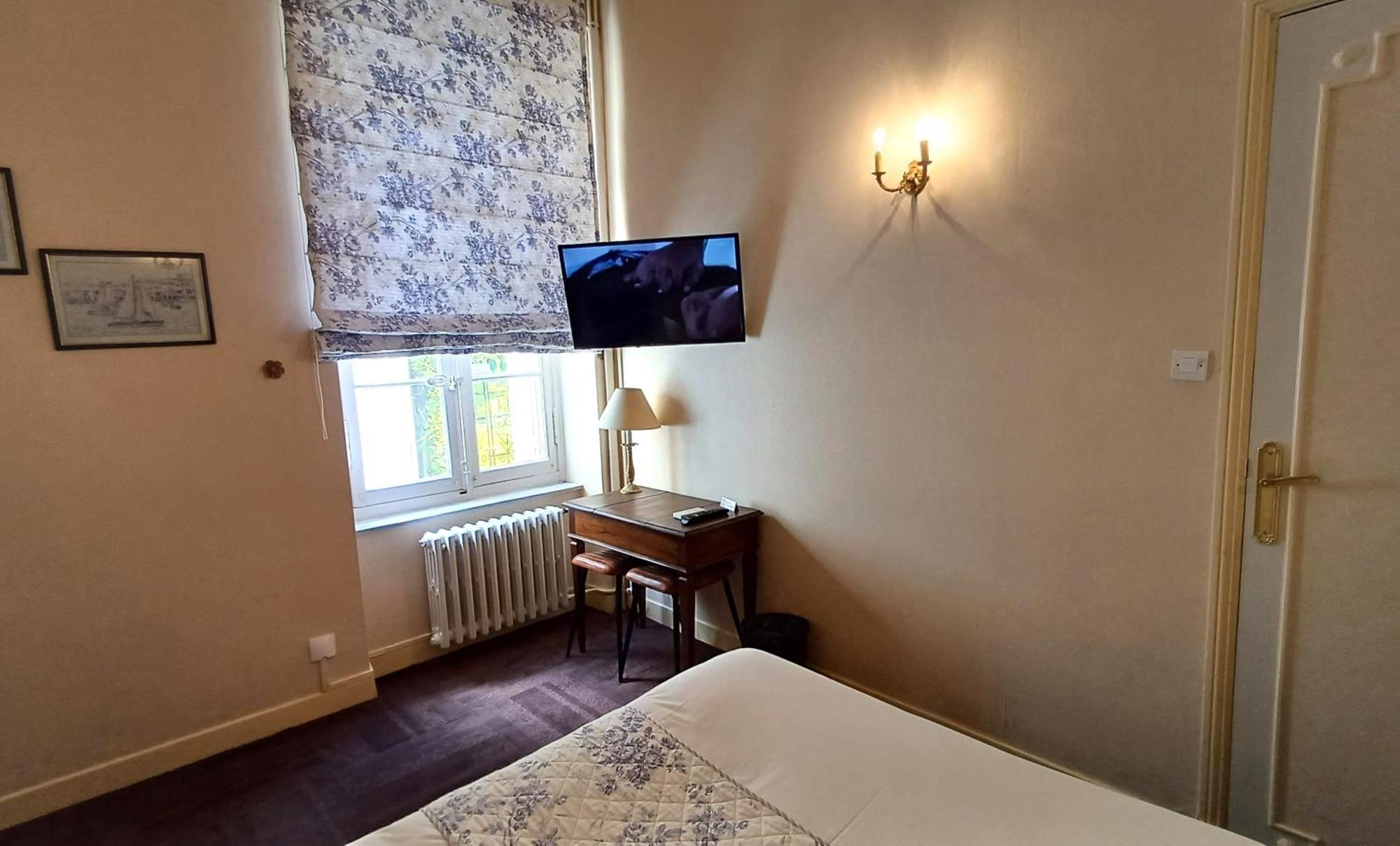 Montsegur Hotel