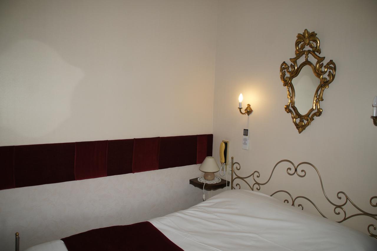 Montsegur Hotel 3*