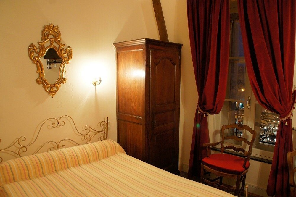 Montsegur 3*